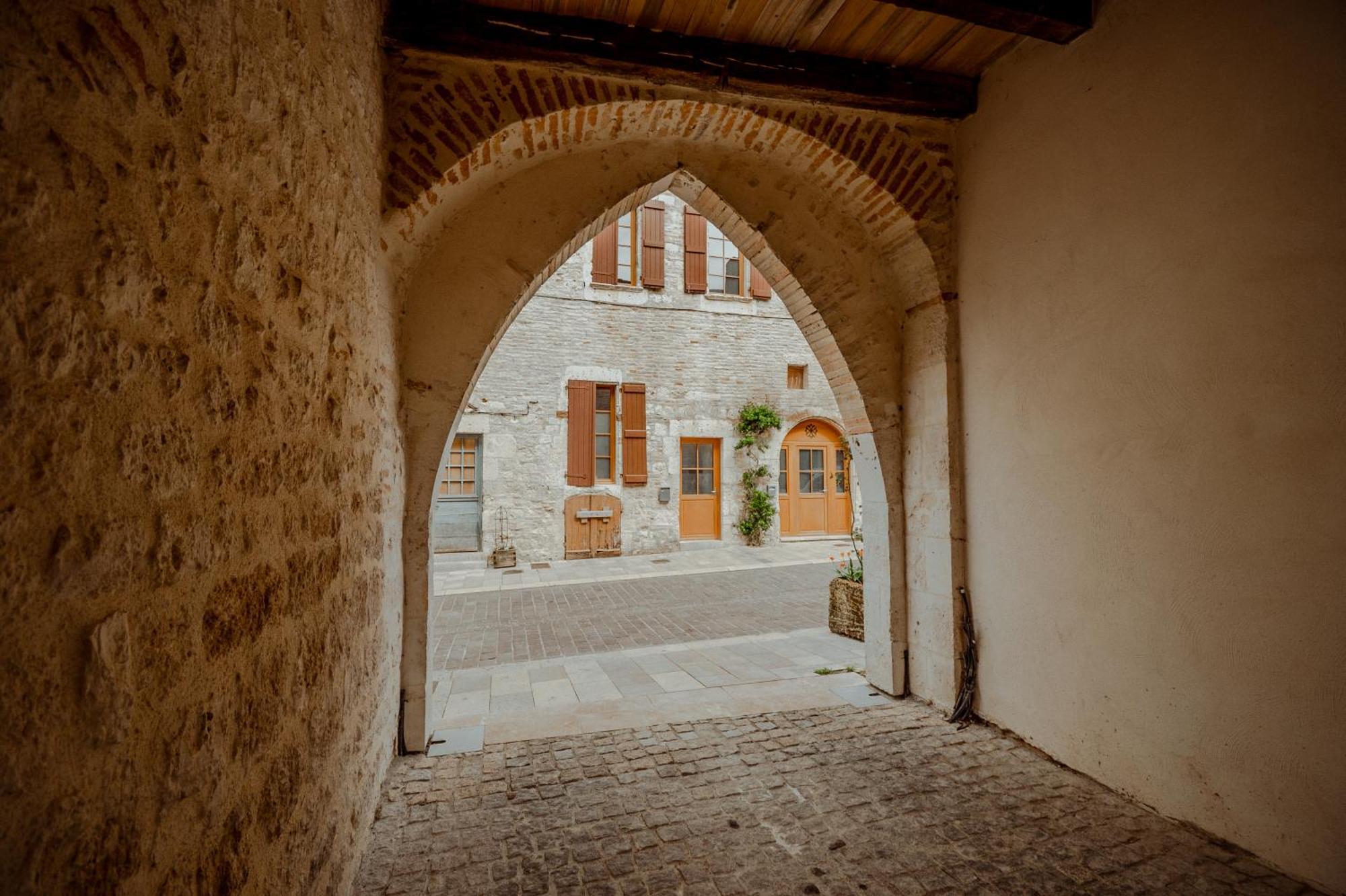 La Chambre Bleue Lauzerte Esterno foto
