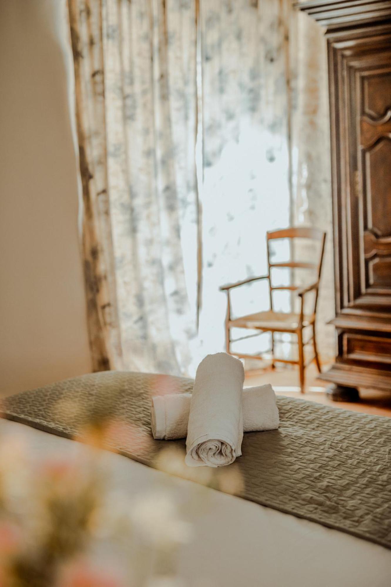La Chambre Bleue Lauzerte Esterno foto